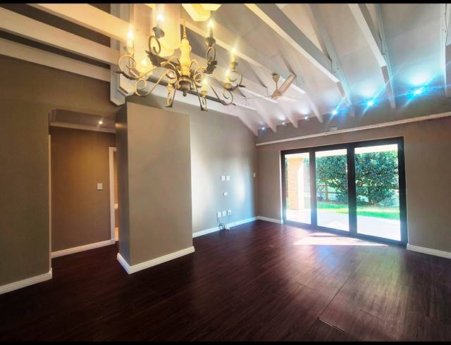 3 BEDROOM APARTMENT FOR SALE IN IZINGA ESTATE